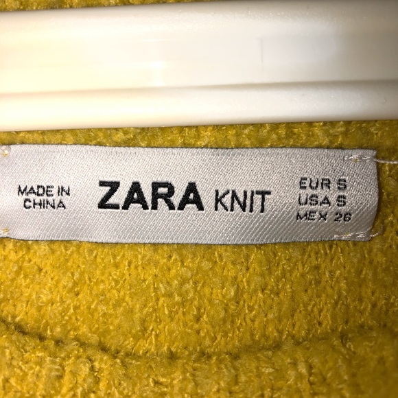 Oversized Mustard Sweater - Picture 3 of 3